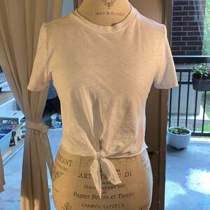 Topshop white crop top tie front shortsleeve shirt Nordstrom size US 2​​